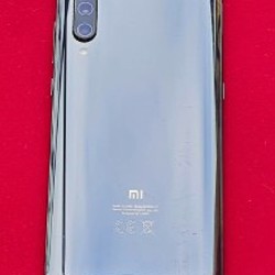 Xiaomi Mi 9 - фото 3