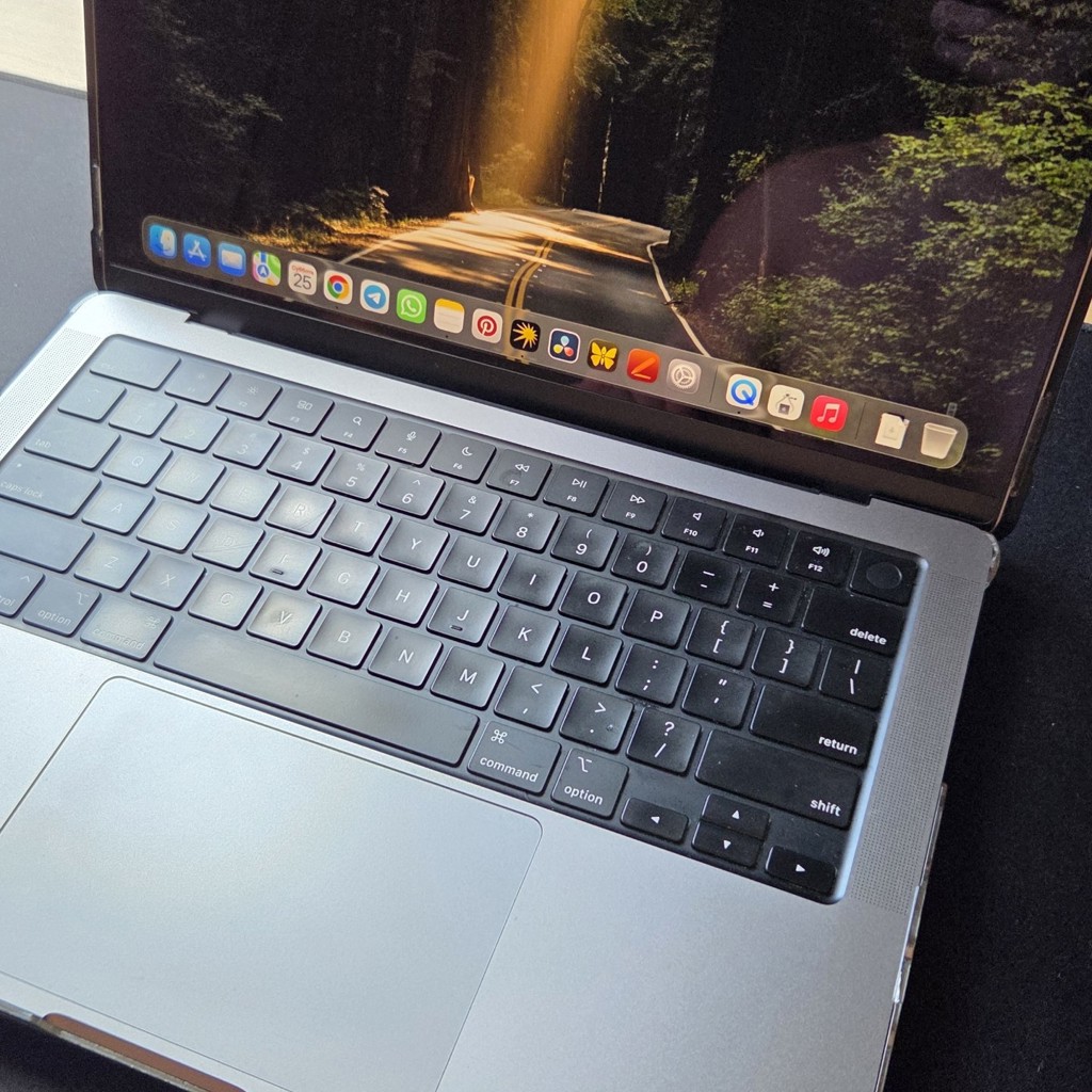 MacBook M1 Pro 14