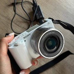 Камера Sony ZV-E10 Kit - фото 4