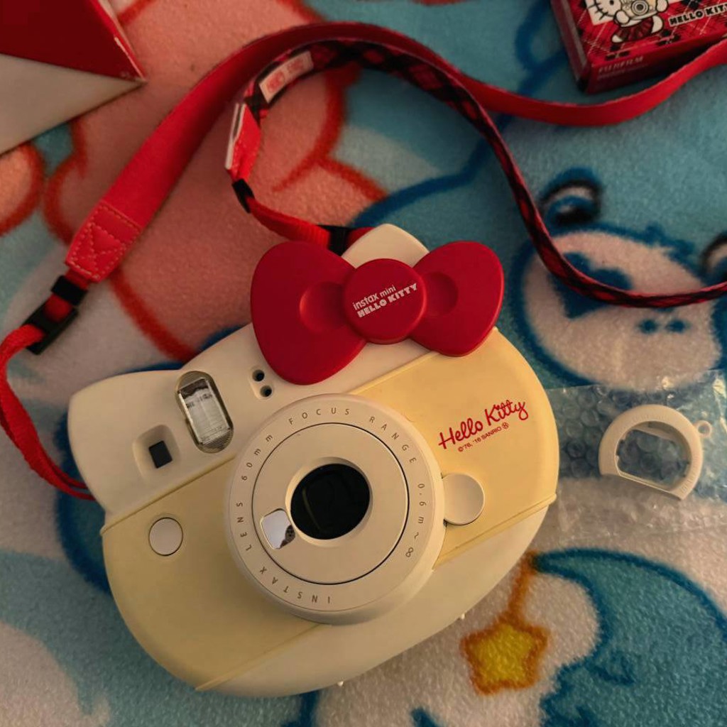 Фотоаппарат Instax Hello Kitty