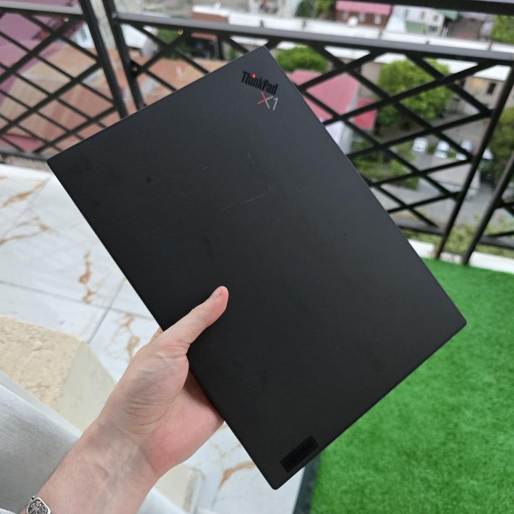 Ноутбук Lenovo X1 Carbon Gen 10