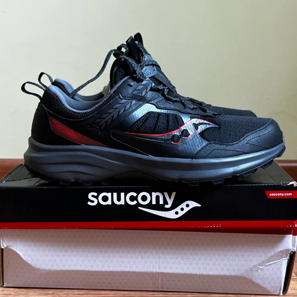 Кроссовки Saucony tr16