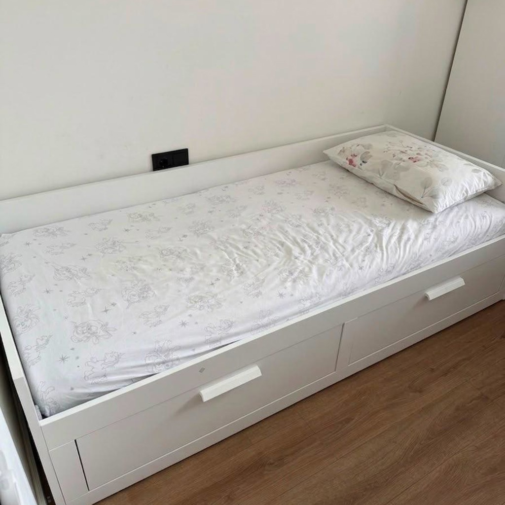 Стелаж IKEA Kallax