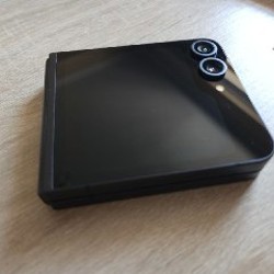 Samsung galaxy z flip 6 - фото 2