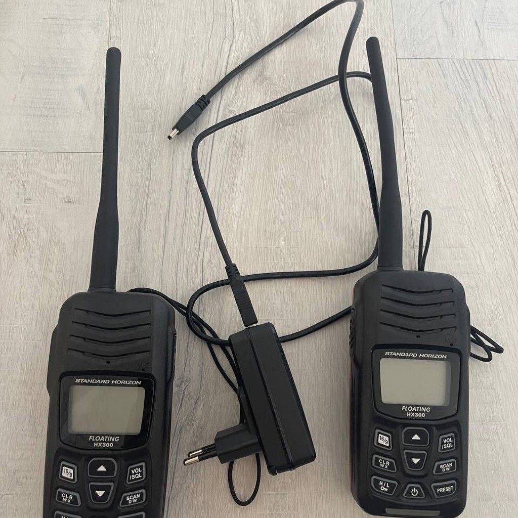 Морская портативная рация Standard Horizon HX300