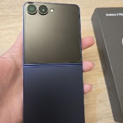 Samsung Galaxy Z Flip 7 - фото 4
