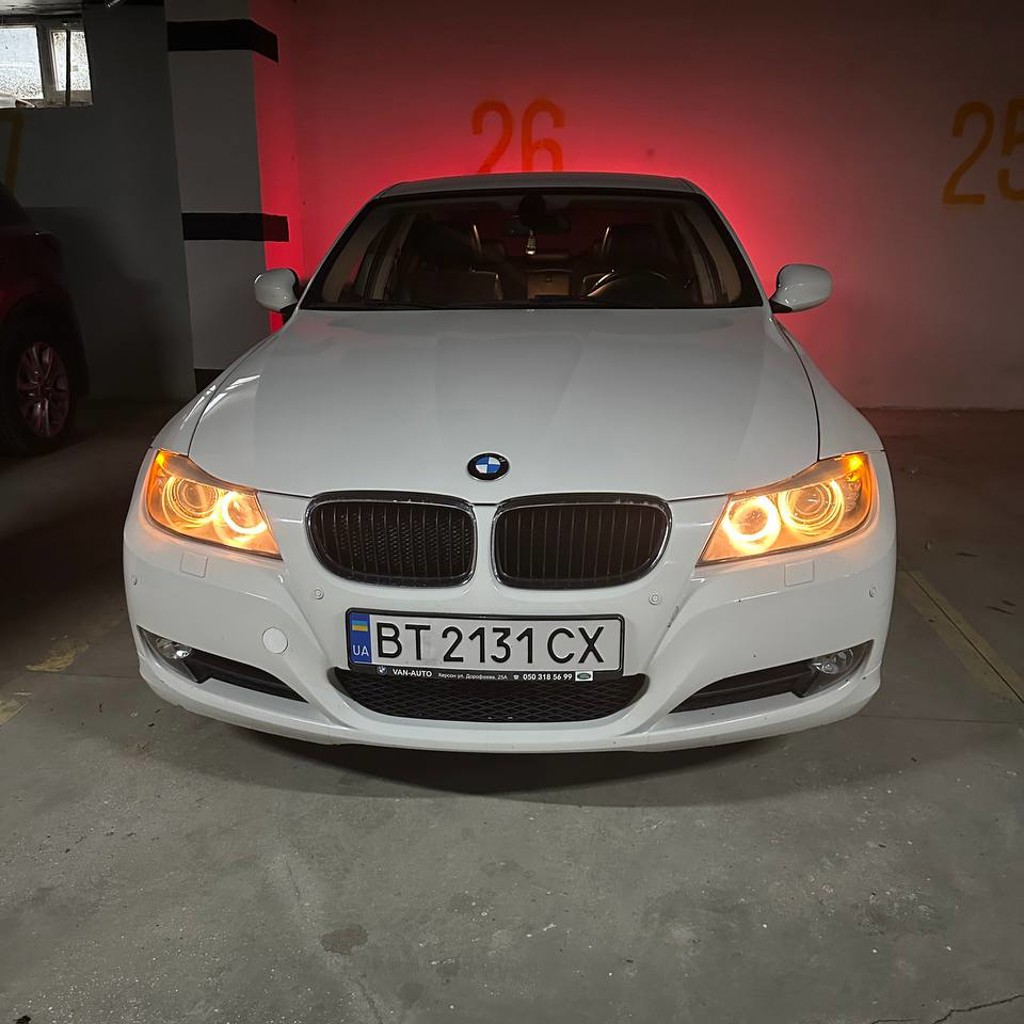 BMW 320i