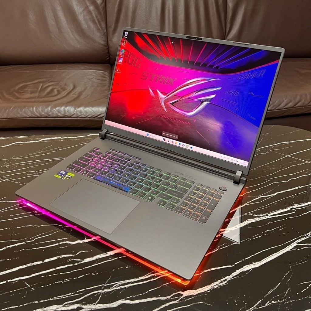 Игровой ноутбук Asus ROG Strix G18
