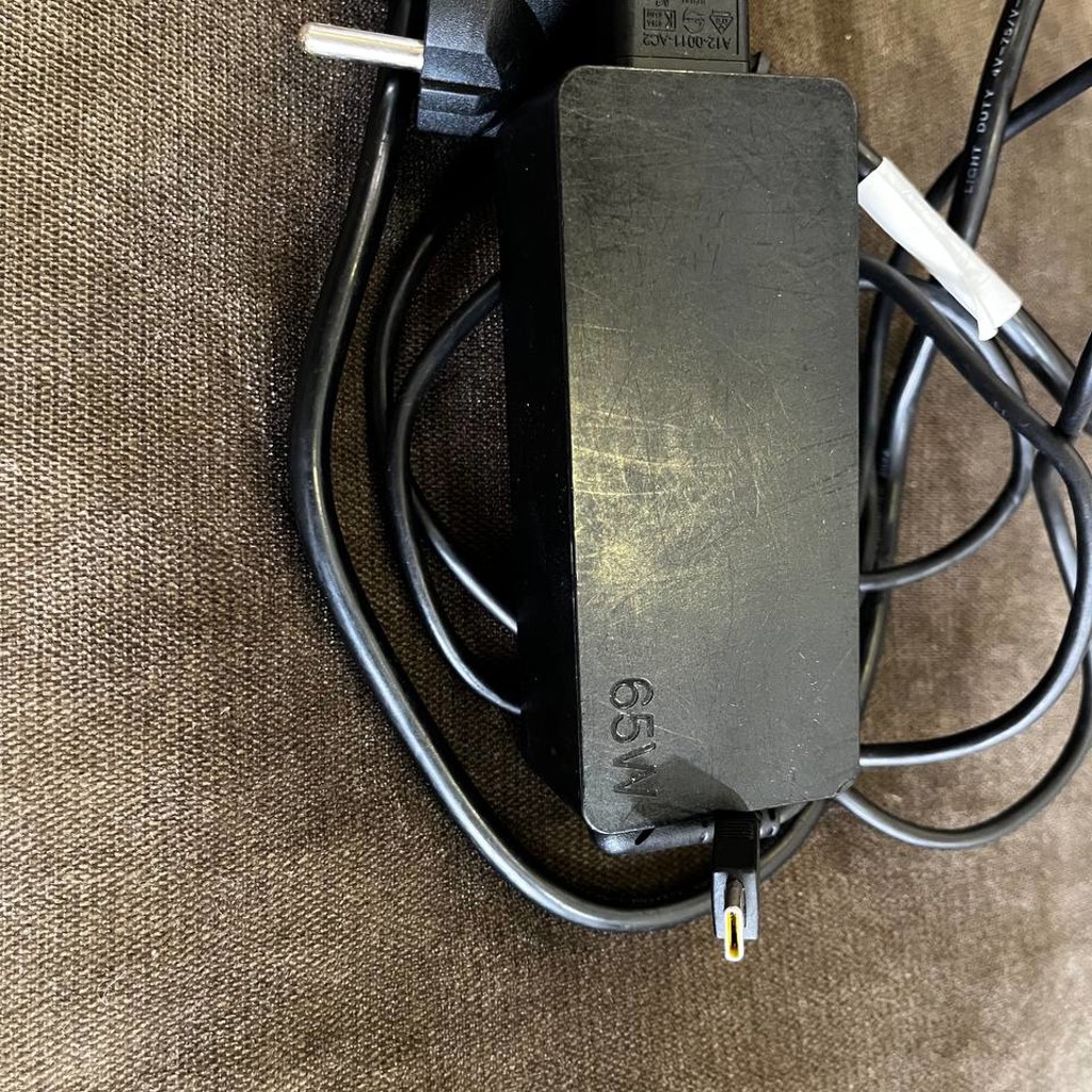Блок зарядки Lenovo 65W