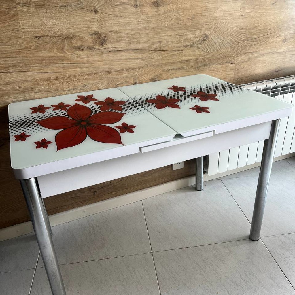 Стол