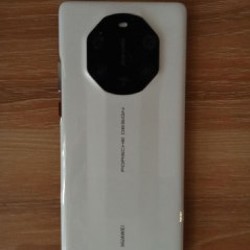 Huawei Mate 40 RS Porche Design - фото 2