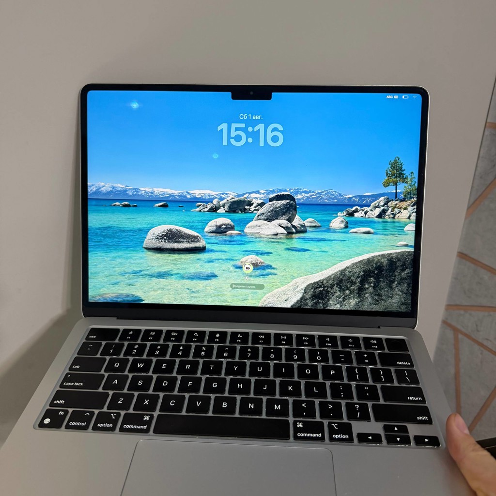MacBook Air M2