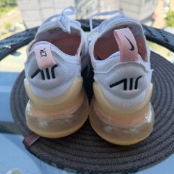 Кроссовки Nike Air Max 270 - фото 4