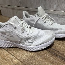Nike Revolution 5 - фото 2