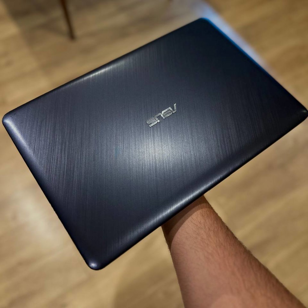 Ноутбук ASUS VivoBook 15 X540UAR
