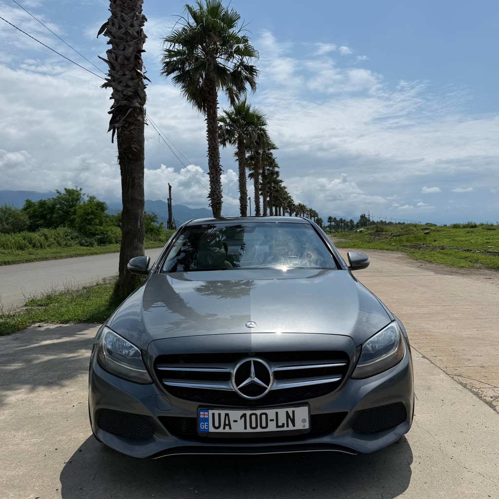 Mercedes-Benz C300