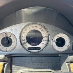 Mercedes Benz E270 CDI - фото 10