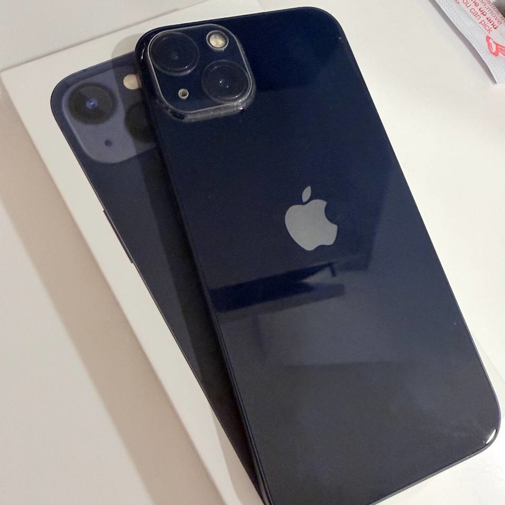 Apple iPhone 13