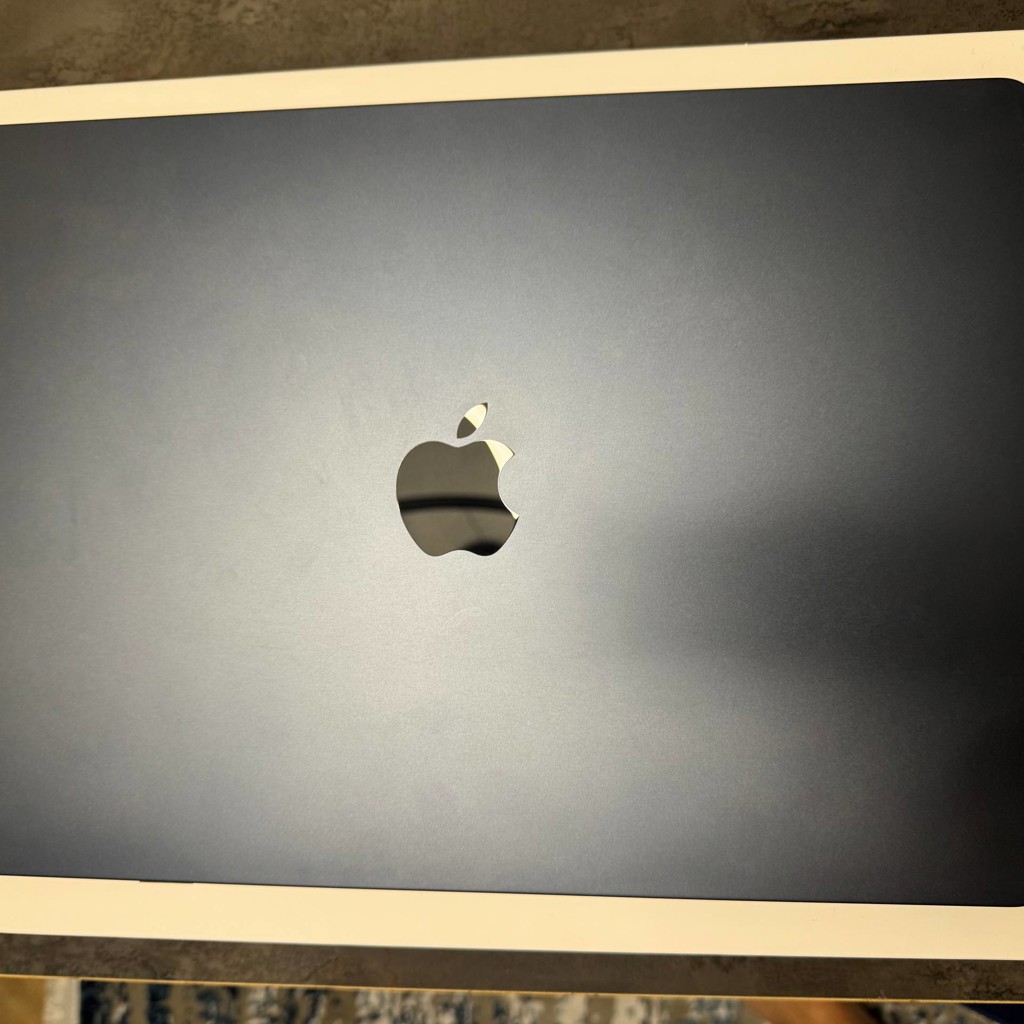 Apple MacBook Air 15.3” M4