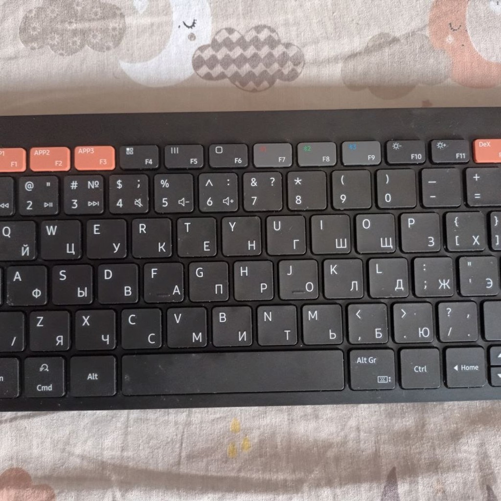 Samsung Smart Keyboard Trio 500