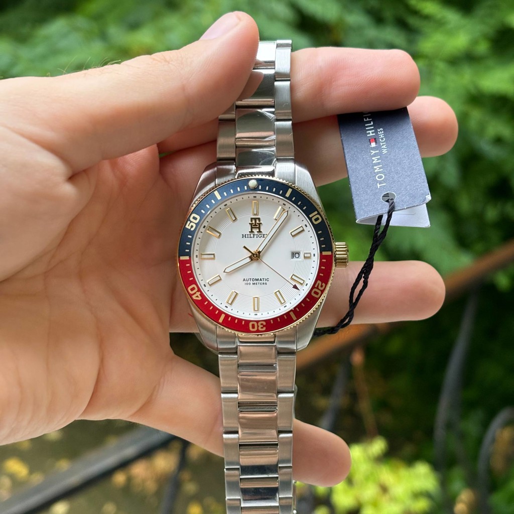 Часы Tommy Hilfiger