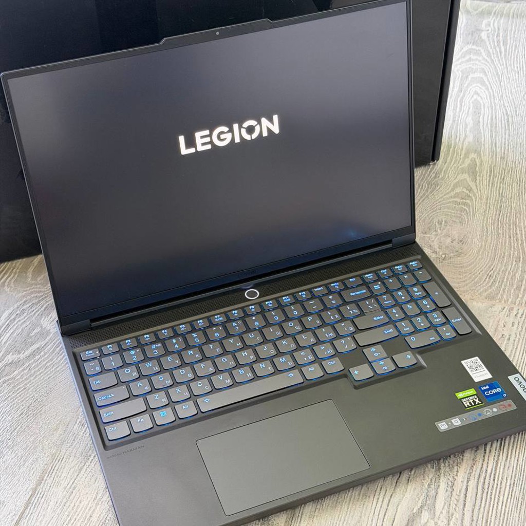Ноутбук Lenovo Legion S7
