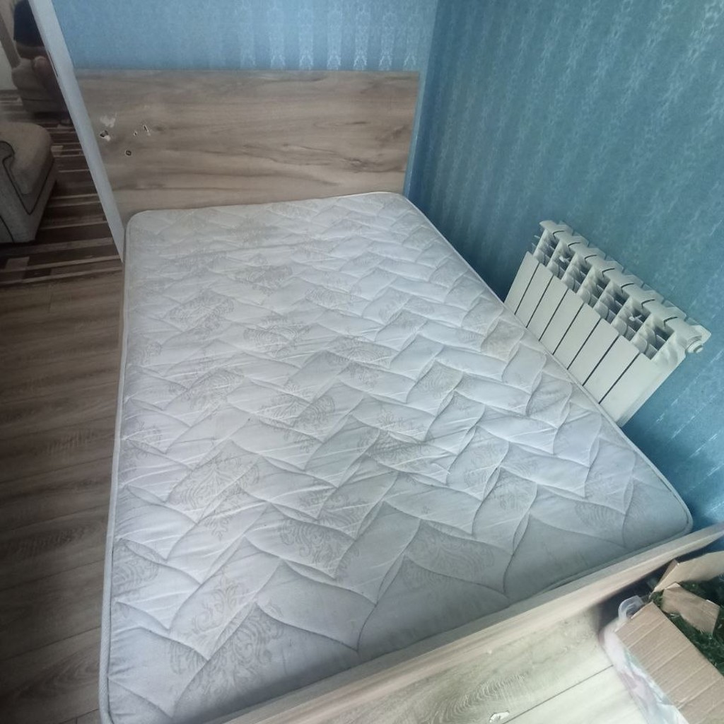 Диван