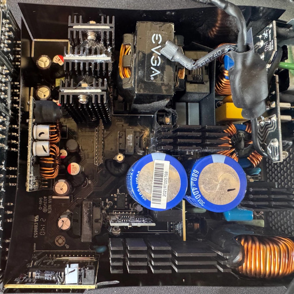 Блок питания Evga supernova 1300gt