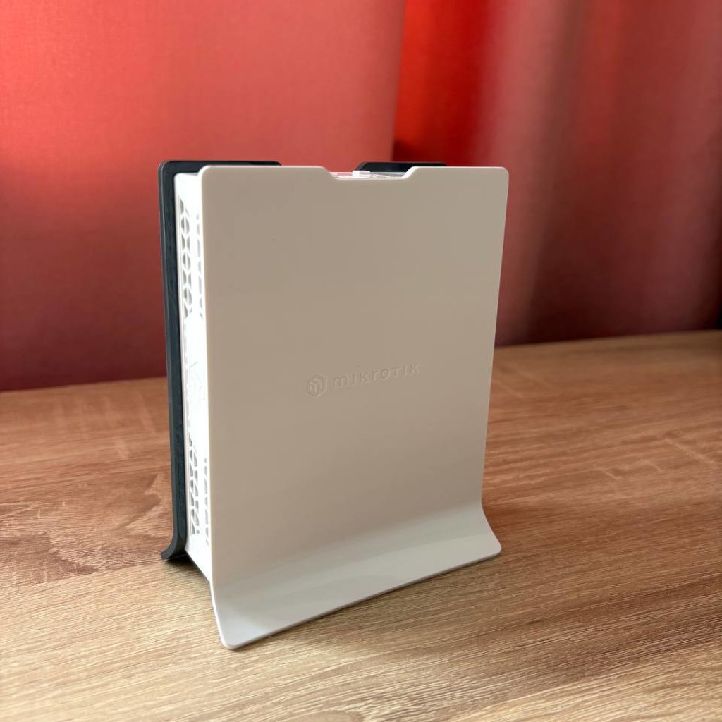 Маршрутизатор MikroTik hAP ax lite LTE6