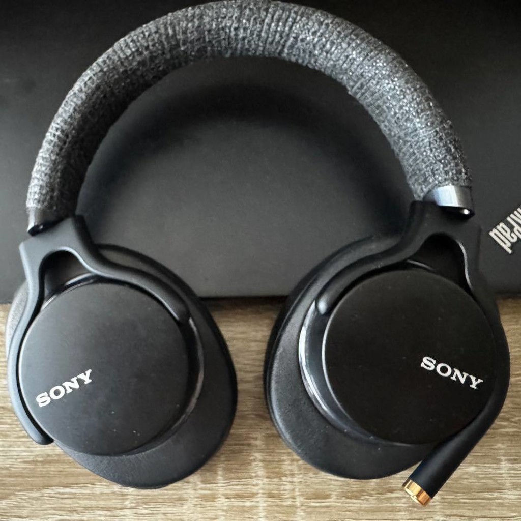 Sony MDR-1AM2