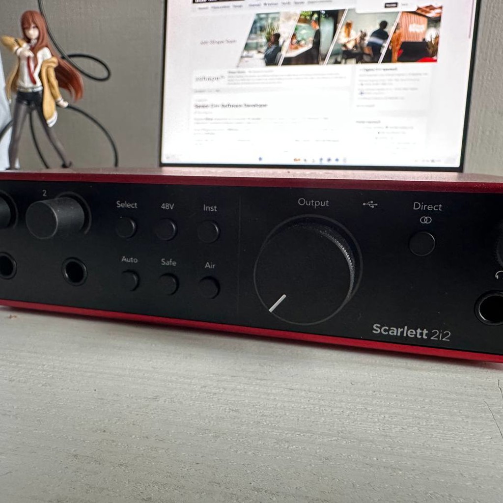 Аудиоинтерфейс Focusrite Scarlett 2i2 (4th Gen)