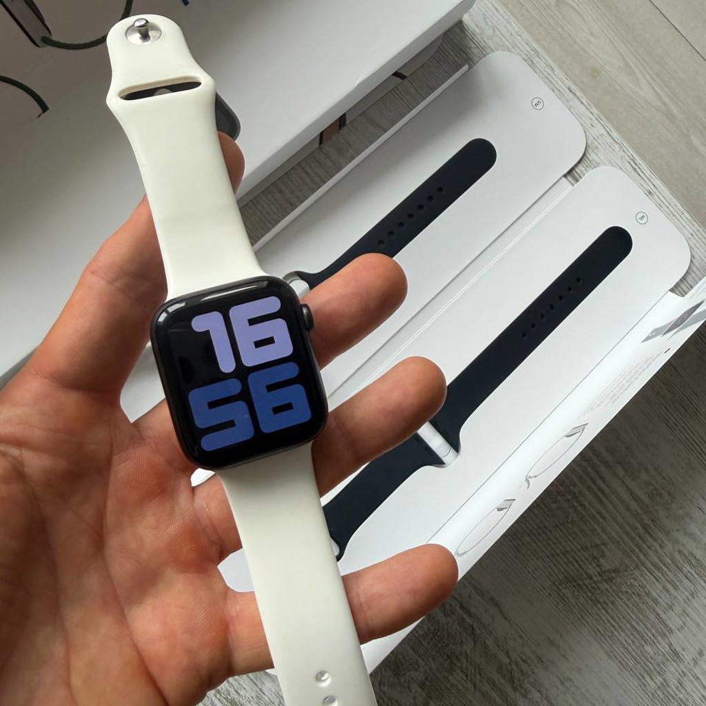 Apple Watch SE 44mm
