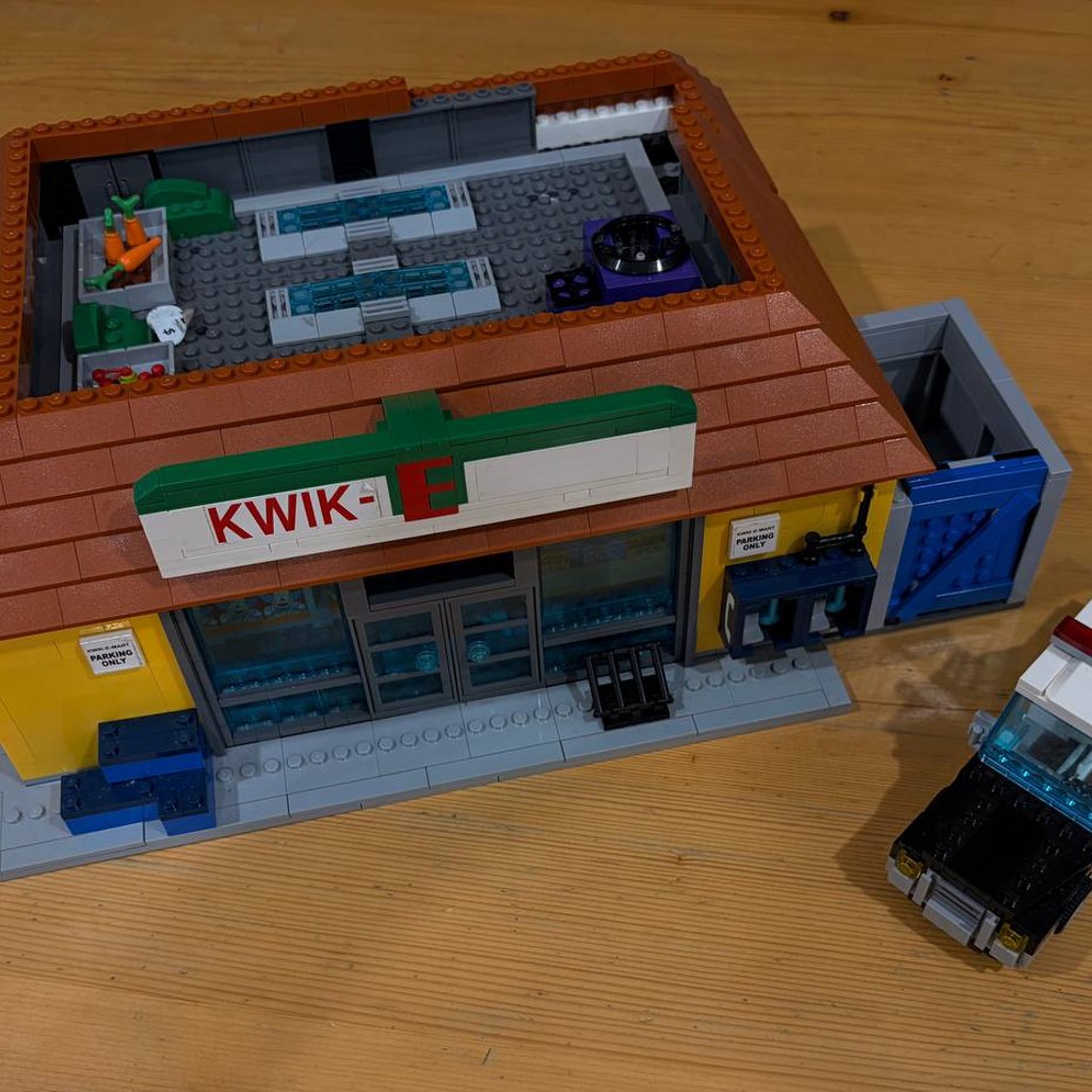 Lego 71016 The Kwik-E-Mart