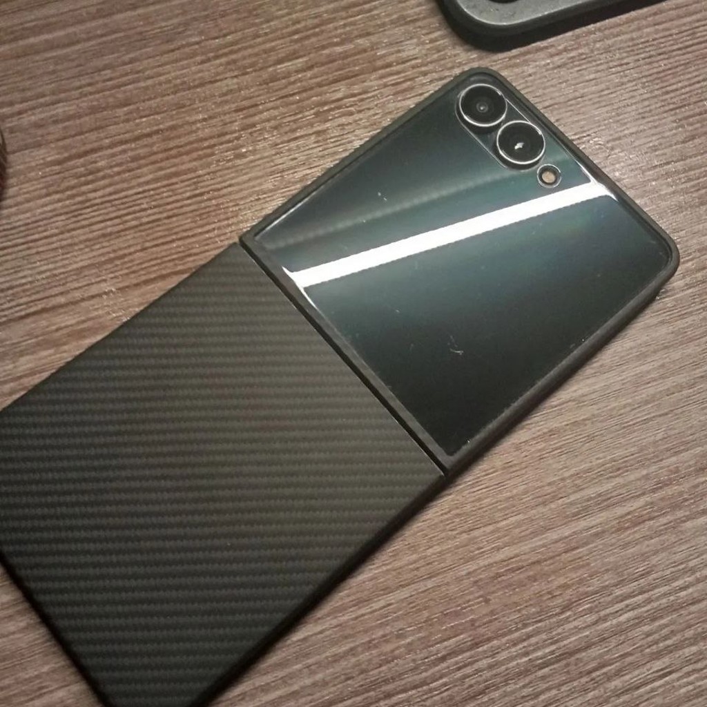 Samsung Galaxy Flip 7