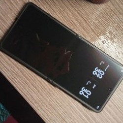 Samsung Galaxy Flip 7 - фото 3