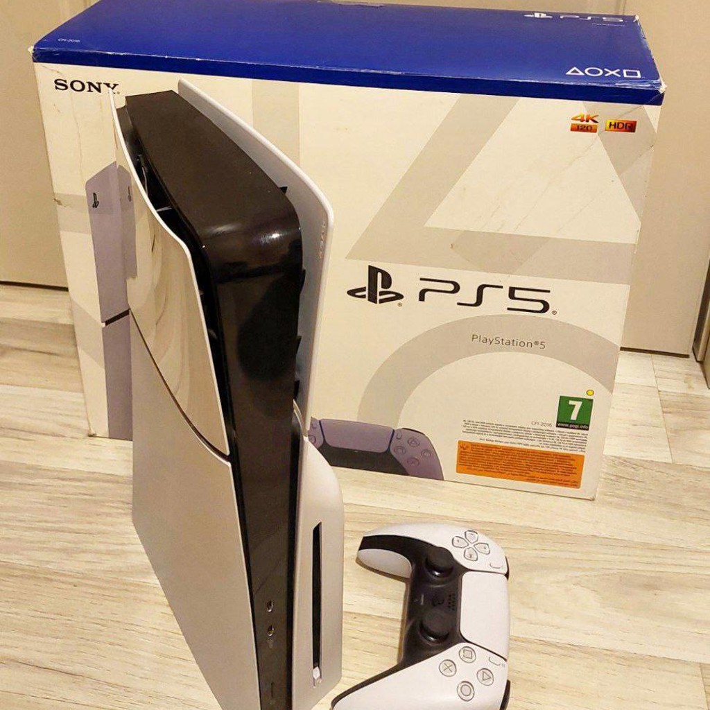 PS5 slim 1TB