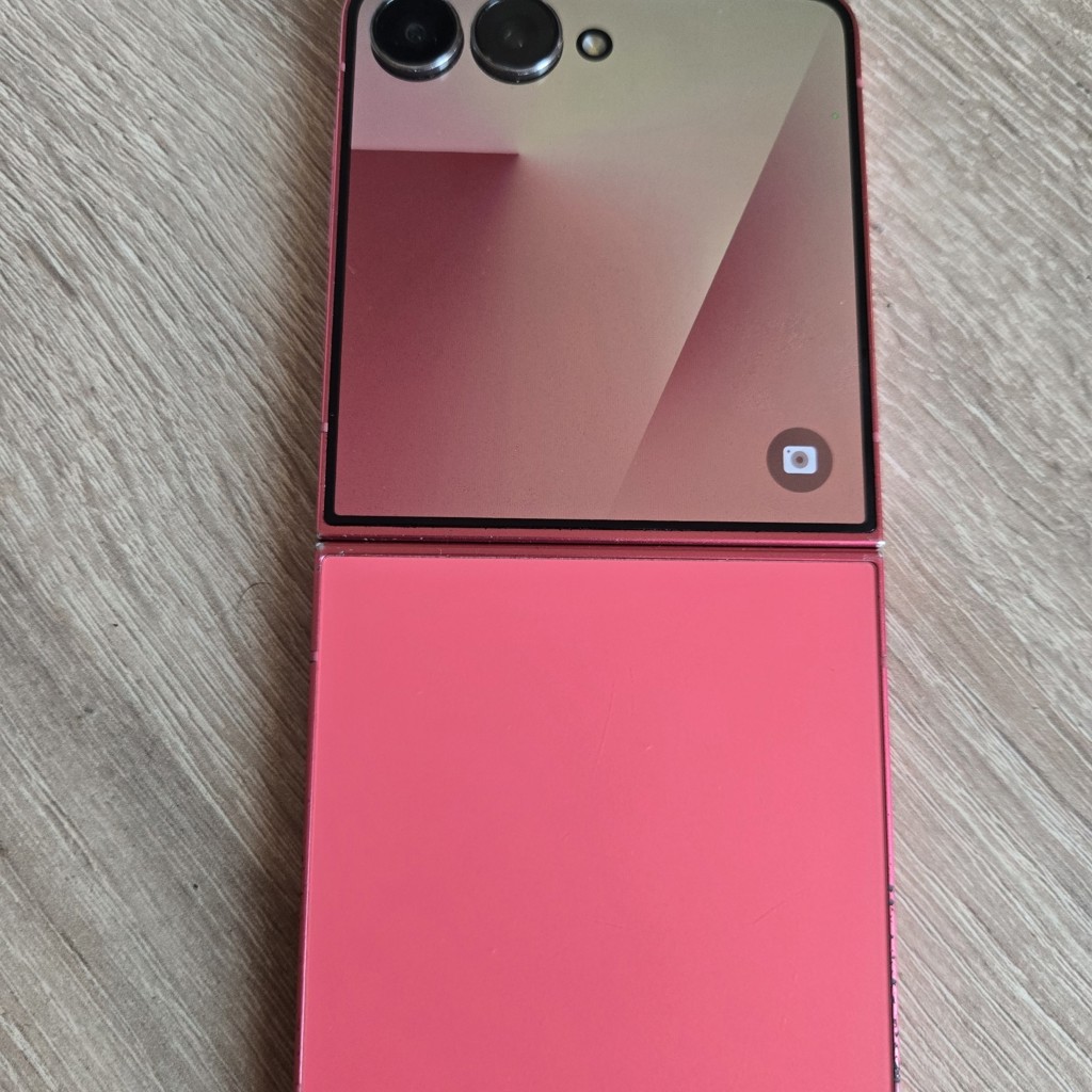Samsung Galaxy Z Flip 7