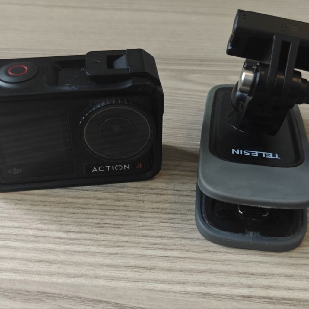 Action камера DJI Action 4