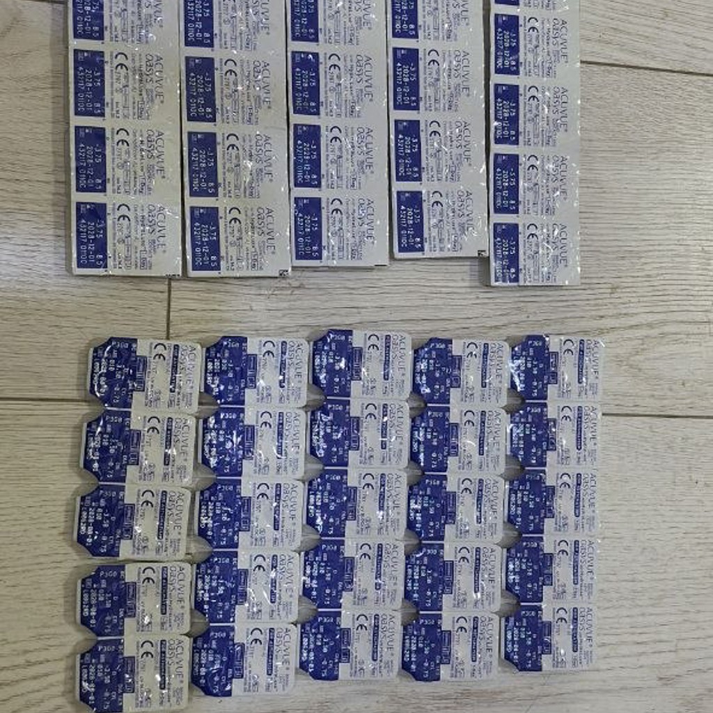 ACUVUE OASYS with HYDRACLEAR PLUS