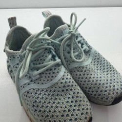 Adidas кроссовки - фото 1