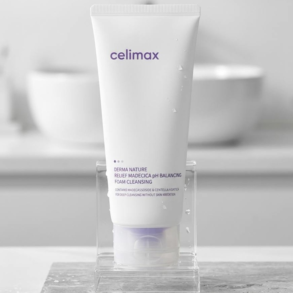 Мягкая пенка для умывания Celimax Derma Nature Madecica pH Balancing