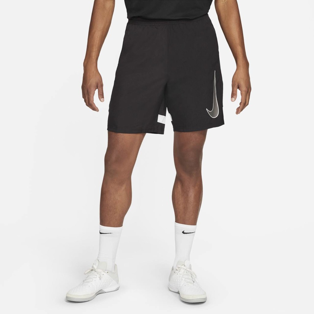 Шорты Nike