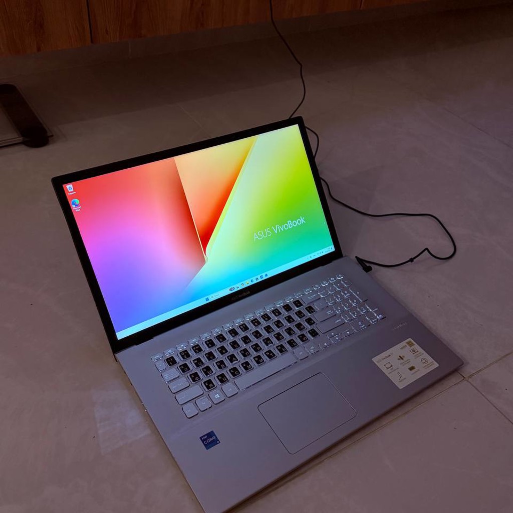 ASUS VivoBook 17