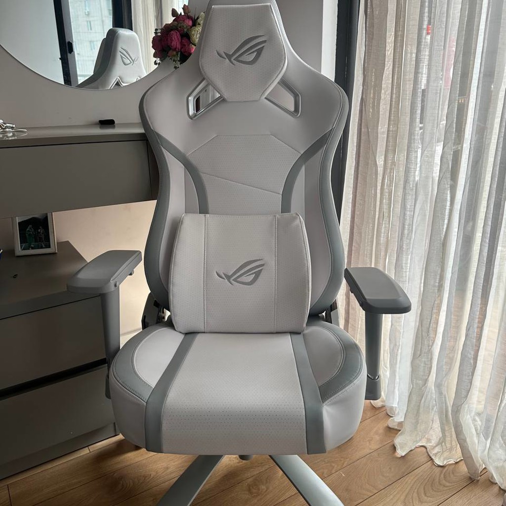ASUS ROG Chariot X Core