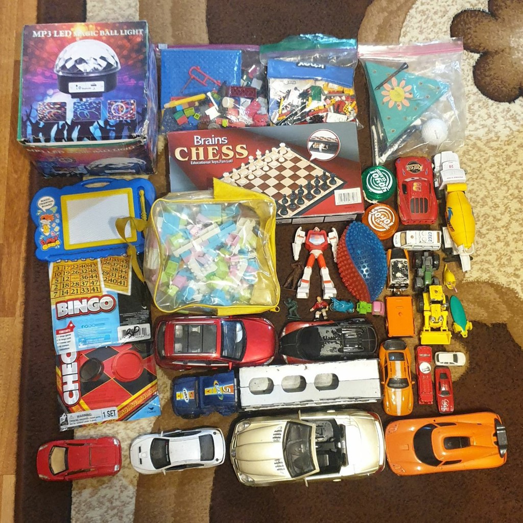 Игрушки