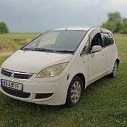 Mitsubishi Colt 1.3 - фото 9