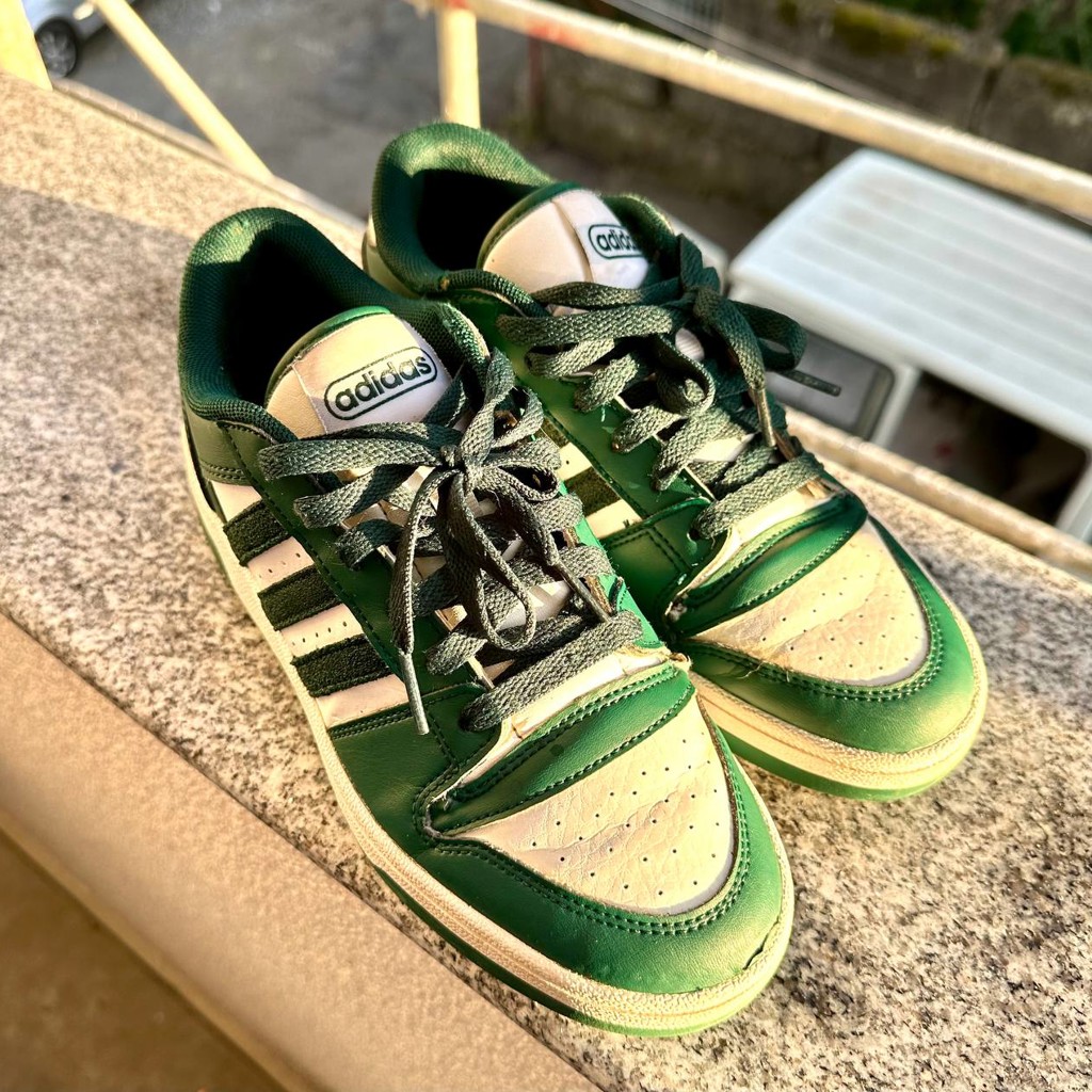 Кроссовки Adidas