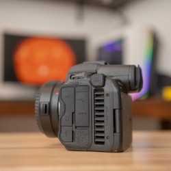 Камера Canon EOS R5 C - фото 3