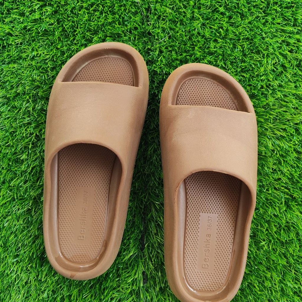 Сланцы Adidas Yeezy slide