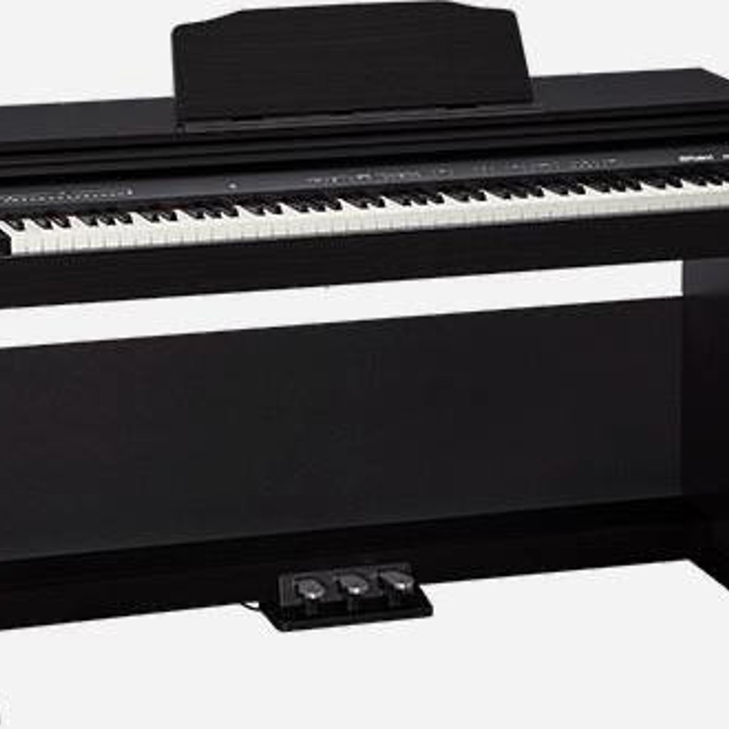 Цифровое пианино Roland RP30
